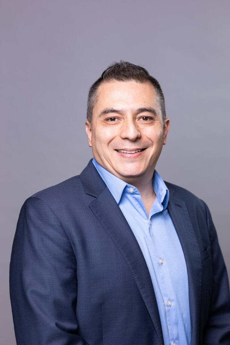 Juan P Giraldo